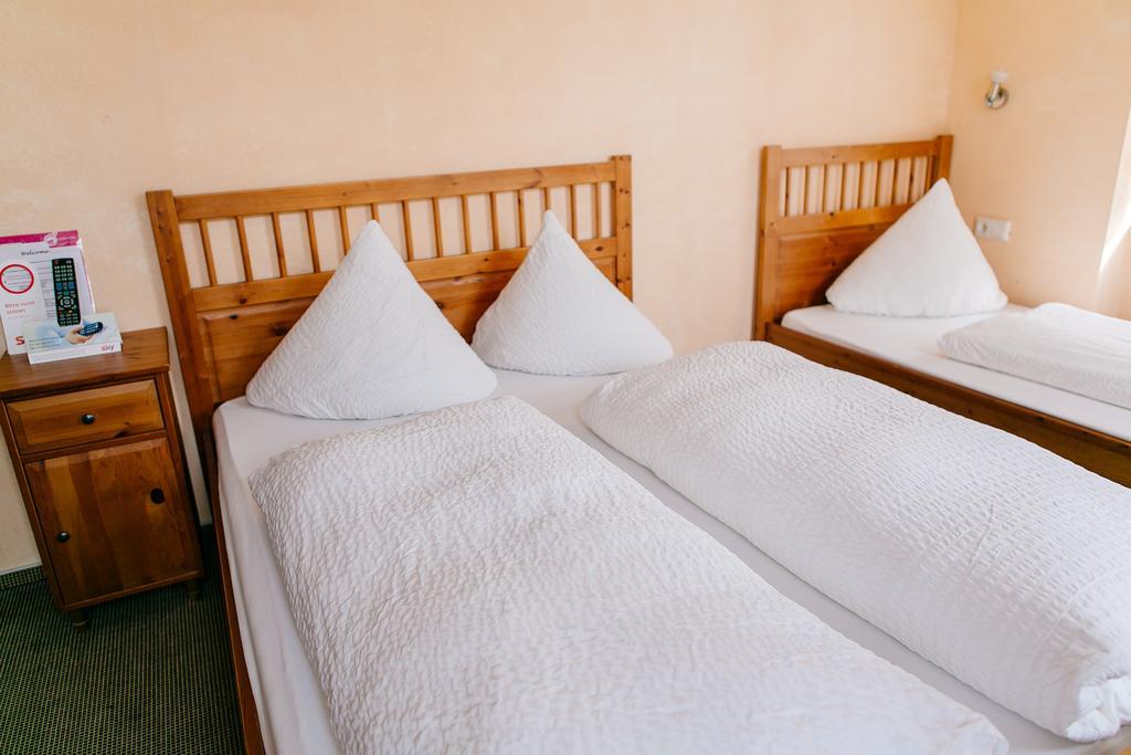 Landhotel Airport-Inn Lautzenhausen Luaran gambar